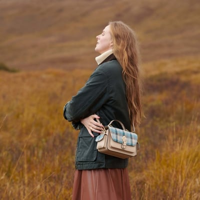 Islander 奢華真皮學院包4