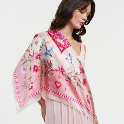 Fable England 佩內洛芙絲巾1