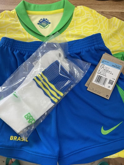 🍎 Nike Brazil 巴西主場隊球迷版 足球套裝4