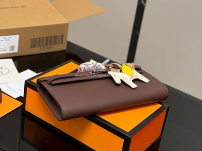 愛馬仕 kelly橫版斜背包  18