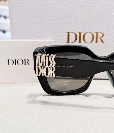 Dior方框墨鏡3