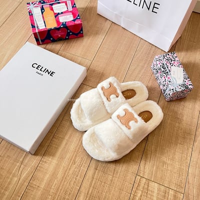 CELINE 羊羔毛拖鞋1