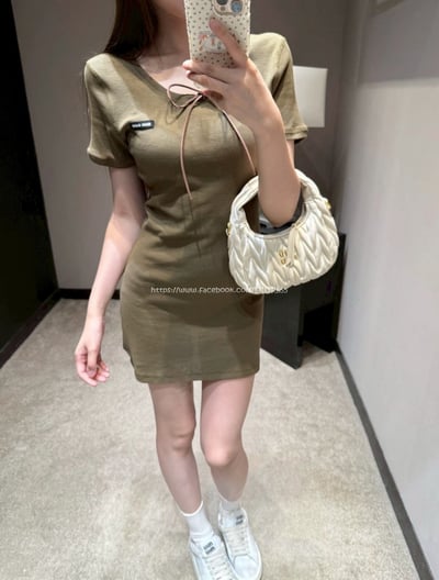 MIUMIU橄欖綠連身裙4