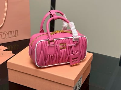 miumiu保齡球包14