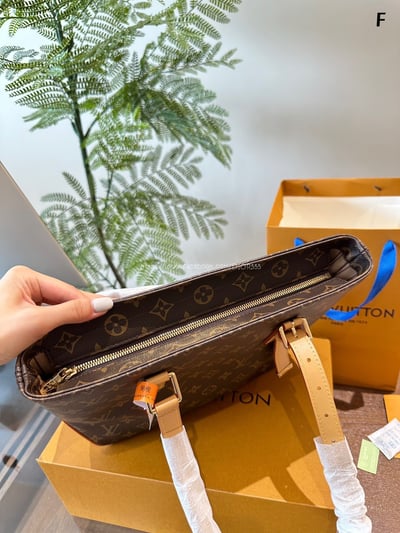 LV Piano托特包 7