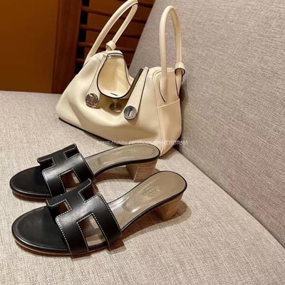 愛馬仕粗跟拖鞋14