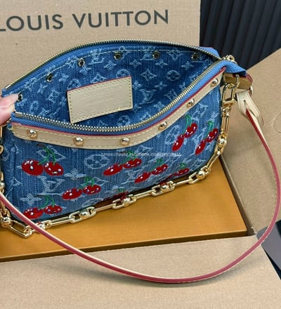 LV櫻桃牛仔麻將包10