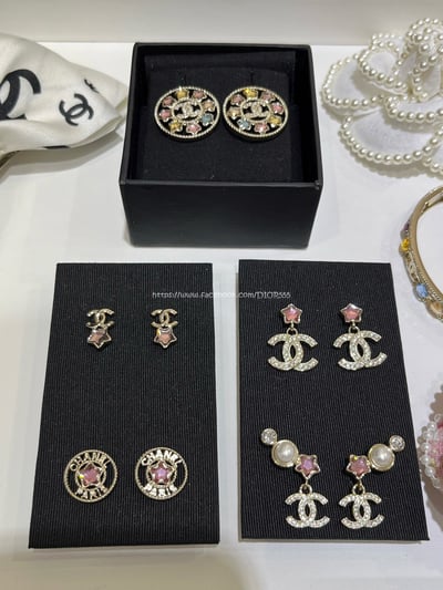 小香滿鑽雙C耳環4