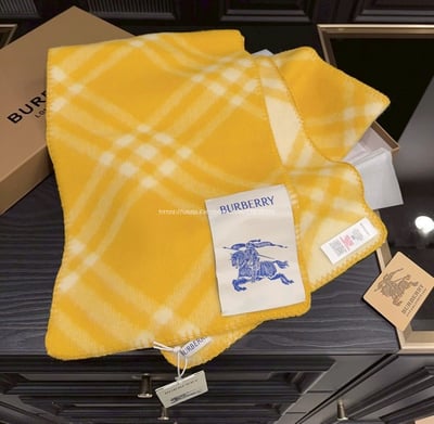 Burberry羊毛圍巾19