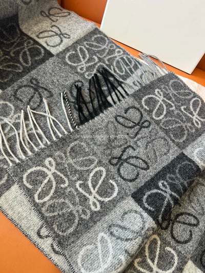 LOEWE雙面棋盤格圍巾11