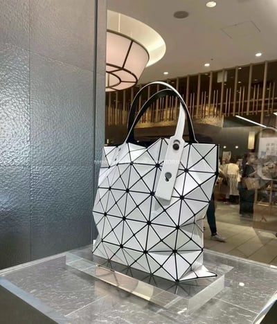 三宅一生六格包5