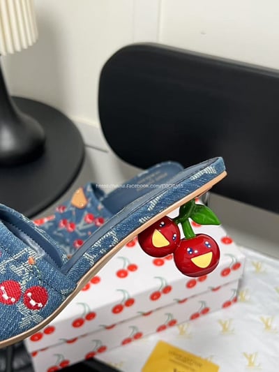 LV櫻桃跟高跟拖鞋14