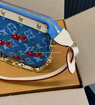 LV櫻桃牛仔麻將包8