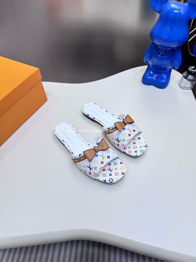 LV X TM蝴蝶結平底拖鞋1