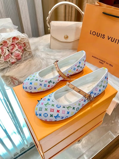LV ROMY 平底芭蕾鞋 18