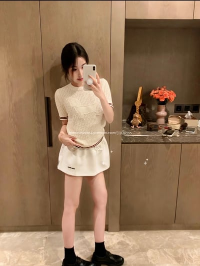 TB小狗鏤空針織上衣4