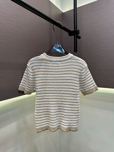 Dior燙金字母上衣11