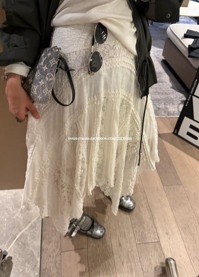 蕾絲拼接不規則長裙1