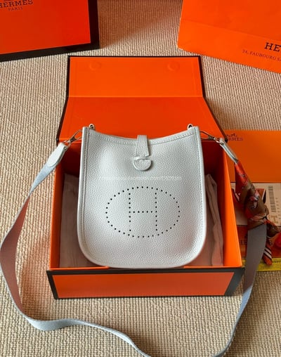 愛馬仕斜背包15