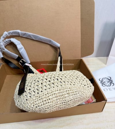 Loewe草編托特包8