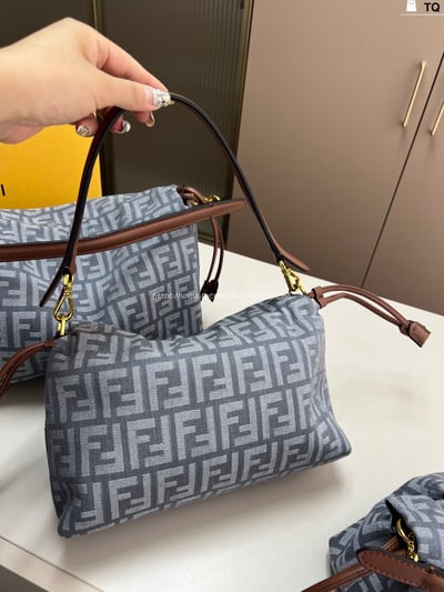 Fendi法棍包4