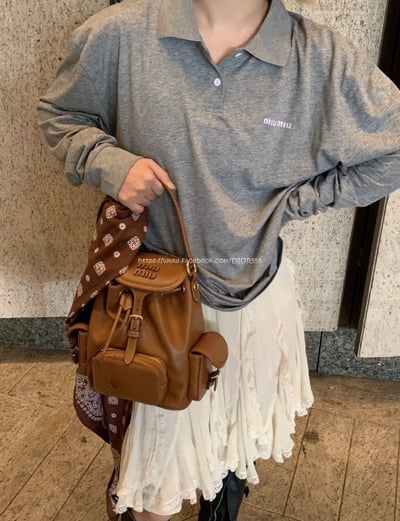 MiuMiu 小牛皮後背包3