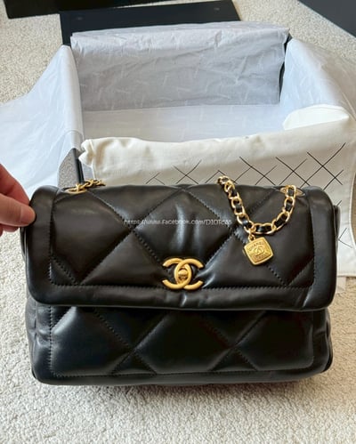 小香MAXl口蓋包9