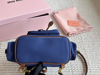 MiuMiu後背包13
