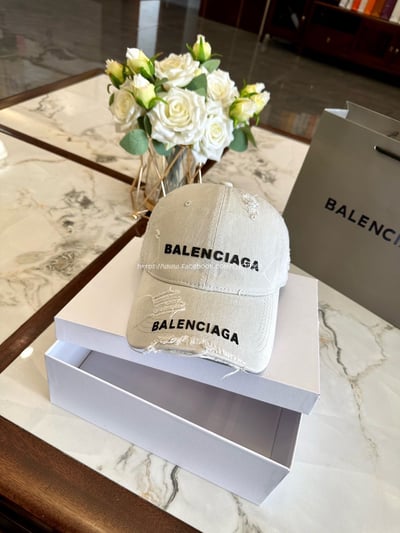 巴黎世家棒球帽5