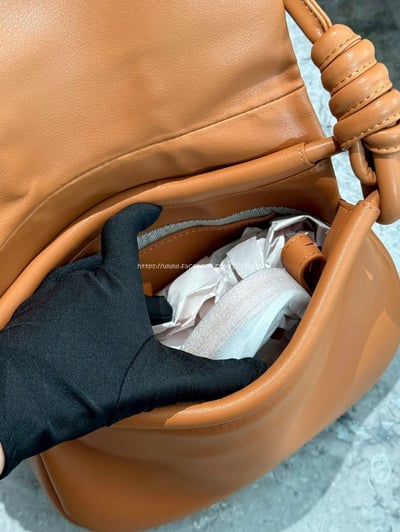 Loewe包 12