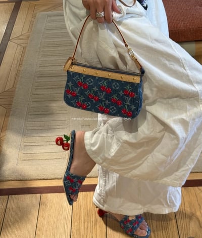 LV櫻桃牛仔麻將包4