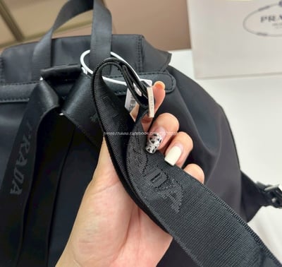 Prada 尼龍後背包10