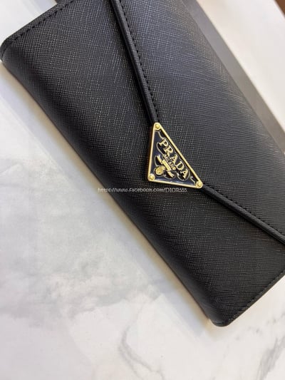 Prada長夾4