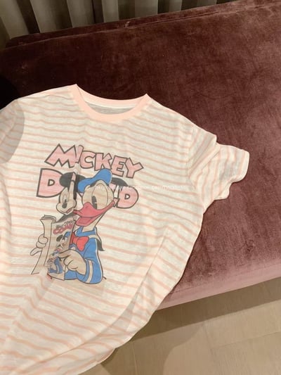 唐老鴨條紋印花T8