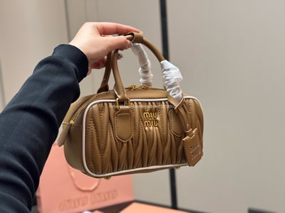 miumiu保齡球包11