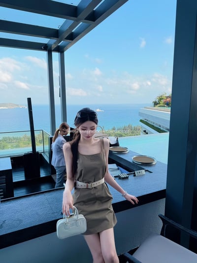 miumiu工裝背心裙10