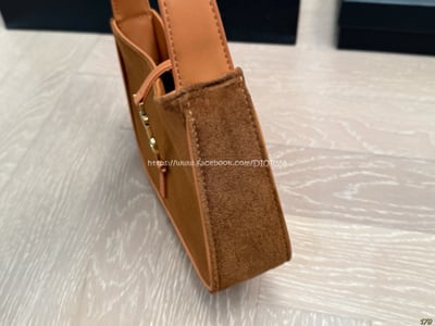 YSL Bag腋下包 7