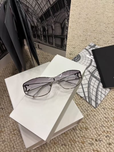 小香曲面護目墨鏡6