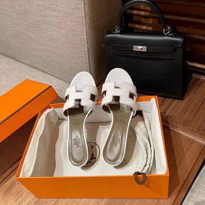 愛馬仕粗跟拖鞋8