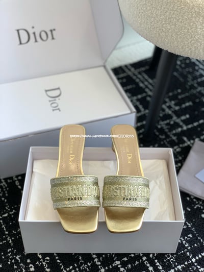 Dior刺繡高跟拖鞋5