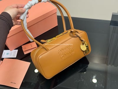 miumiu 保齡球包13