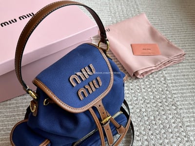 MiuMiu後背包10