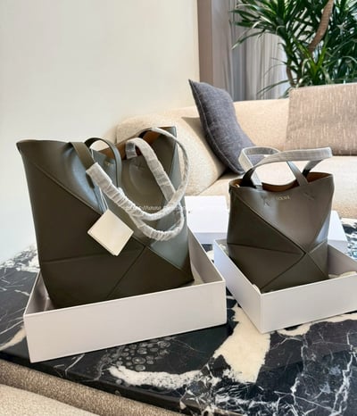 Loewe Puzzle Fold Tote11