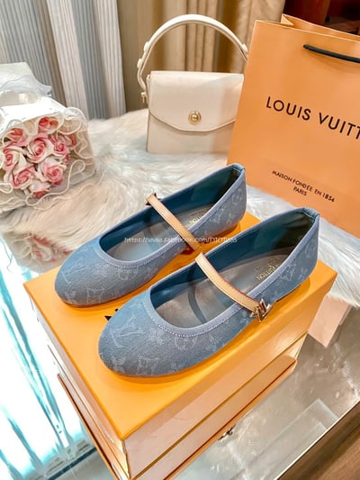 LV ROMY 平底芭蕾鞋 9