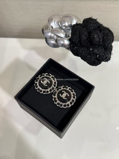 銀色雙C漆皮穿鏈圓形耳環5