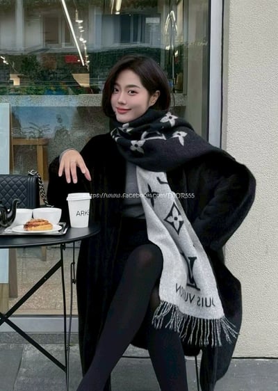 LV黑色圍巾5