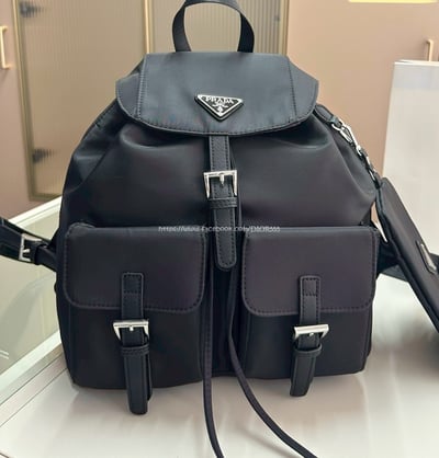 Prada 尼龍後背包8