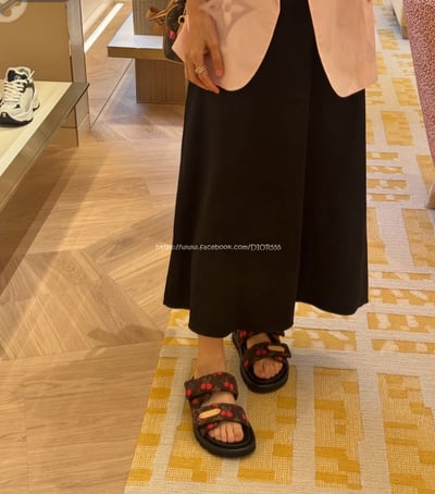 Lv櫻桃厚底拖鞋  (情侶款)5