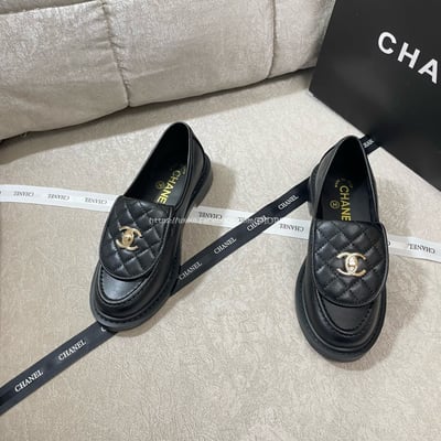 小香翻蓋書包扣樂福鞋5