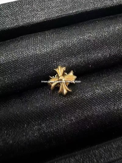 克羅心無鑽款十字花耳環4